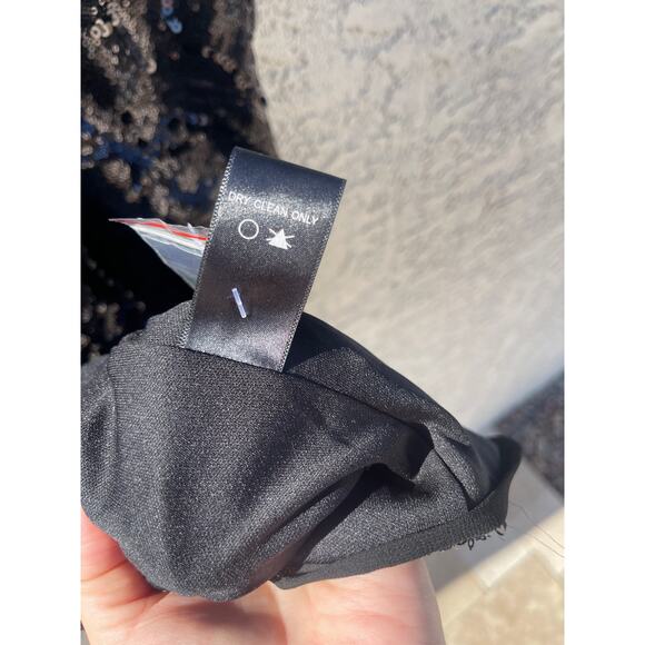 ASTR Sequins & Mesh Sleeveless Black  Dress - Small - Picture 5 of 6